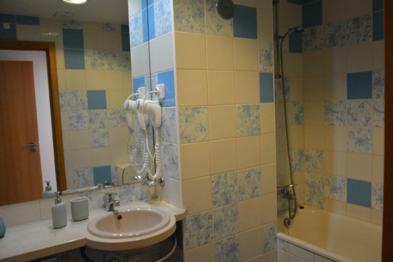 Beautiful Apartment In Albufeira Marina 외부 사진